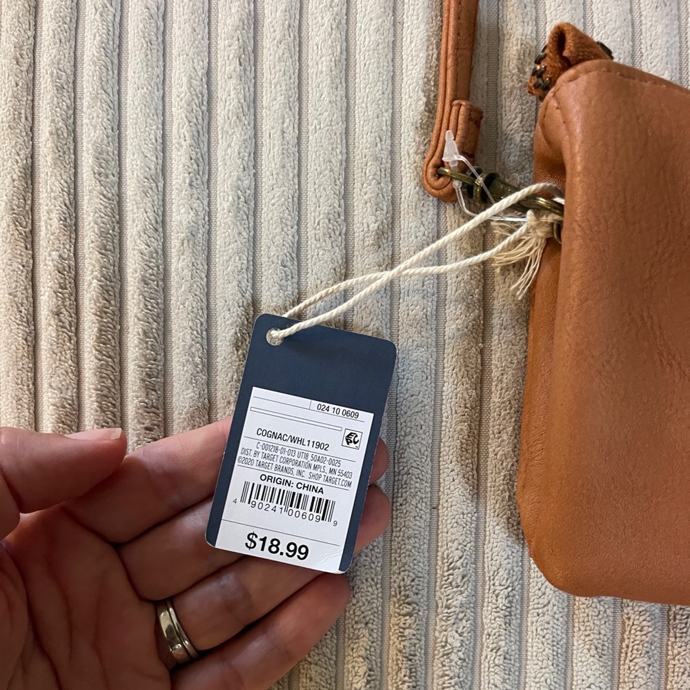 NWT Universal Thread Brown Cognac Faux Leather Crossbody Bag w Adjustable Strap - Picture 5 of 5